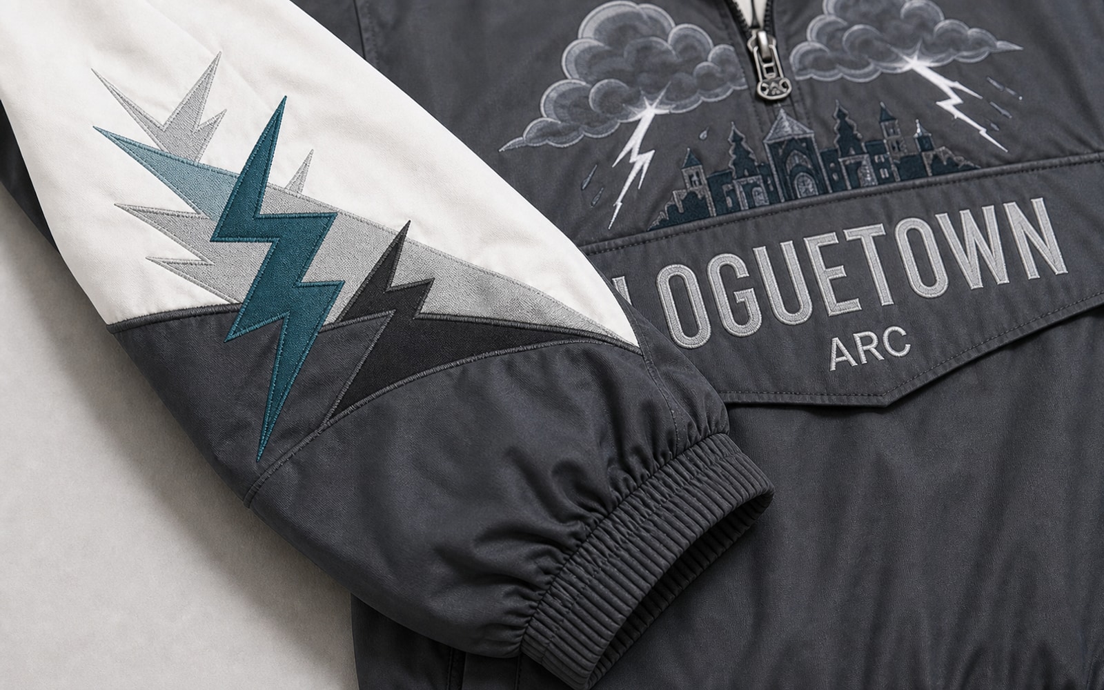 Loguetown Pullover Jacket Premium Materials